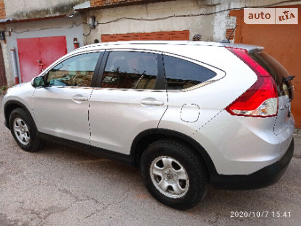 Honda CR-V 2013 года