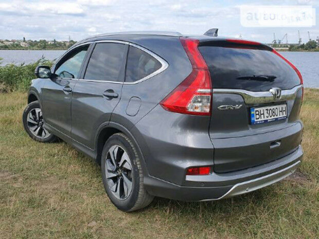 Honda CR-V 2016 года