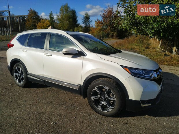 Хонда СРВ 2017 року Honda CR-V 2017 року