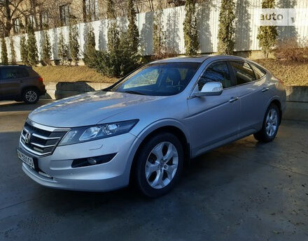 Honda Crosstour 2011 года