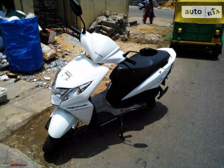 Хонда Дио 1990 року Honda Dio 1990 року