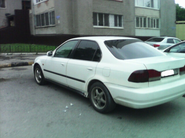 Honda Domani 1999 року