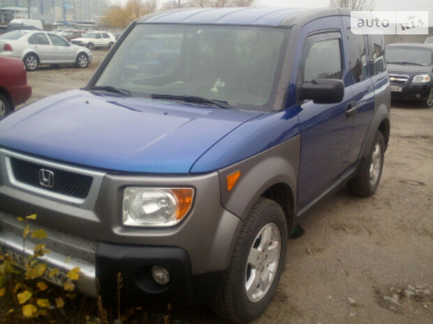 Honda Element 2004 года