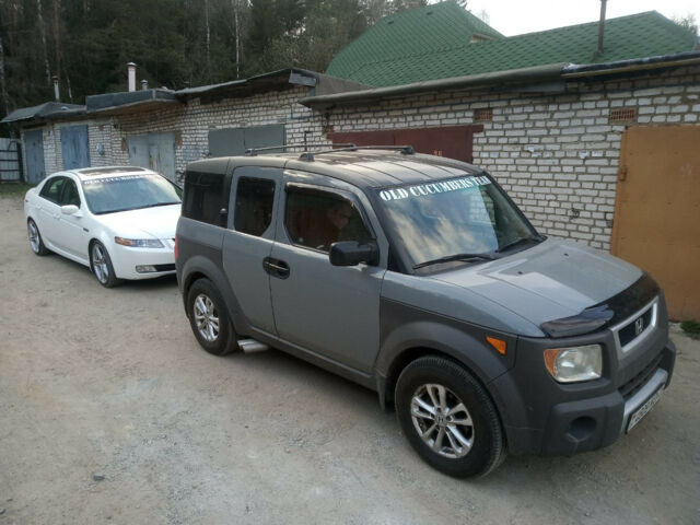 Honda Element 2003 года