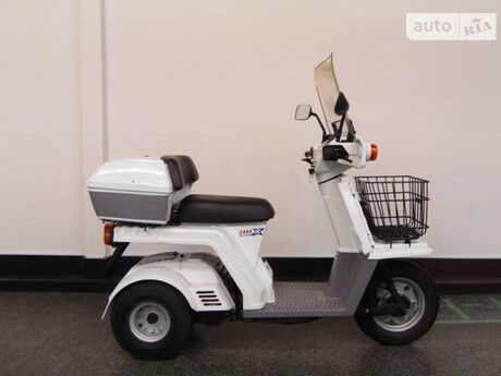 Хонда Гуро 2001 року Honda Gyro 2001 року