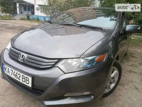 Хонда Инсайт 2010 года Honda Insight 2010 года