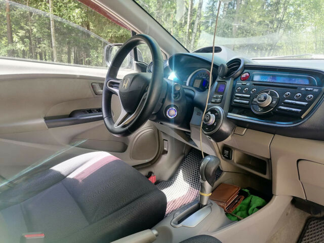 Honda Insight 2010 року
