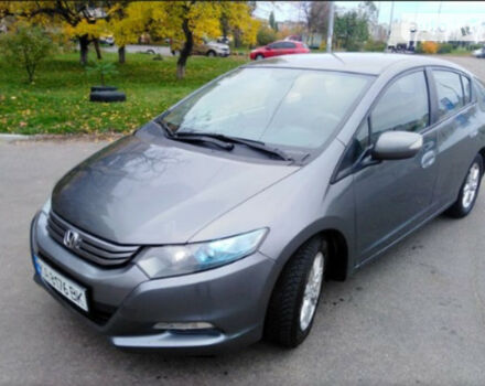 Фото на відгук з оцінкою 4.6   про авто Honda Insight 2009 року випуску від автора “Андрей” з текстом: Автомобилем довольны. Для женщины это вообще очень хороший автомобиль. Очень лёгкий руль, мягкий ...