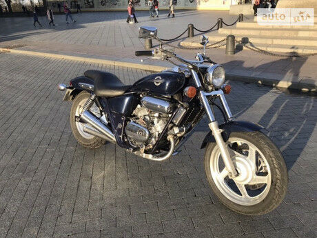 Хонда Магна 1994 года Honda Magna 1994 года