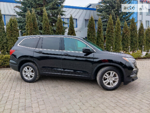 Honda Pilot 2016 року