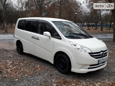 Honda StepWGN 2008 года