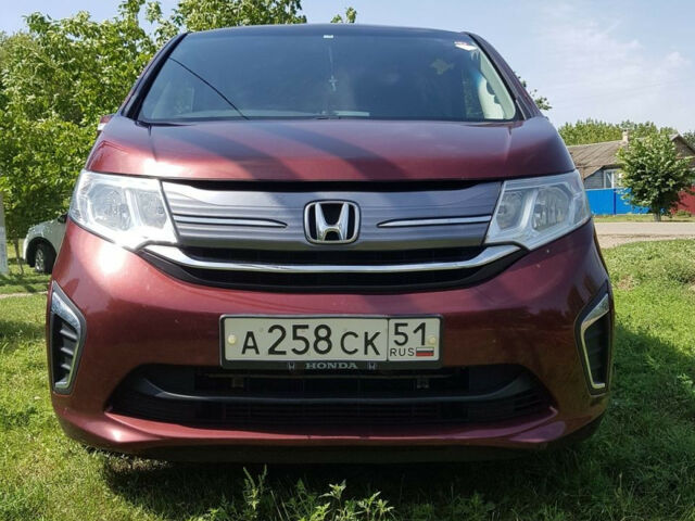 Honda StepWGN 2015 года