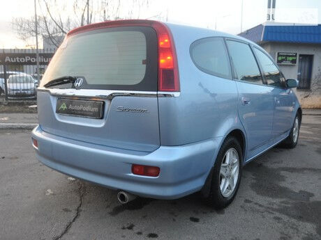 Хонда Стрим 2004 года Honda Stream 2004 года
