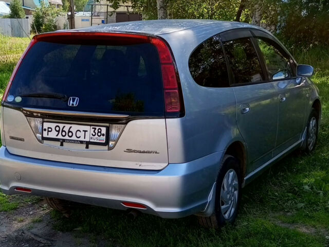 Honda Stream 2004 року