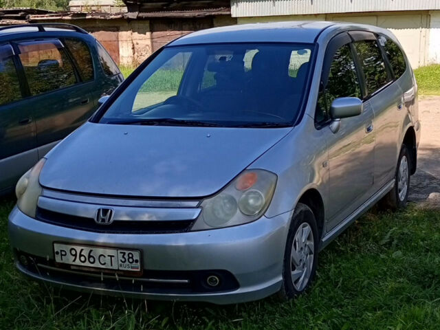 Honda Stream 2004 року