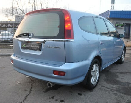 Honda Stream 2004 року