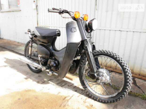 Honda Super Cub 1998 року