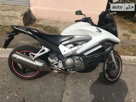 Honda VFR 800X Crossrunner 2012 року