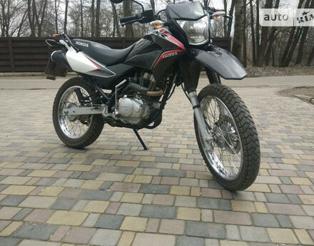 Фото на відгук з оцінкою 5   про авто Honda XR 150L 2014 року випуску від автора “имя” з текстом: Отличный мотоцикл. Простой и надежный. Подвеска супер, хорошо едет как по асфальту так и по легко...