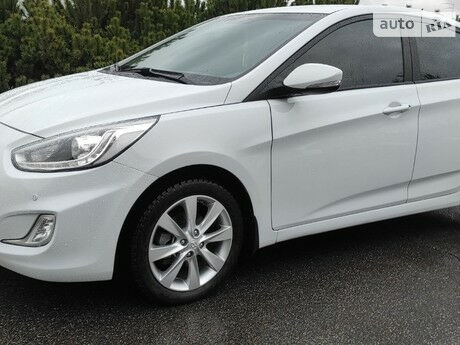 Хендай Акцент 2018 року Hyundai Accent 2018 року