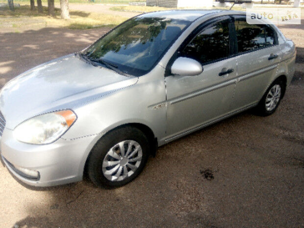 Хендай Акцент 2008 року Hyundai Accent 2008 року