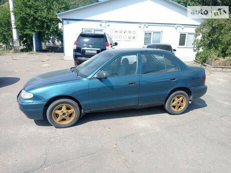 Hyundai Accent 1995 року