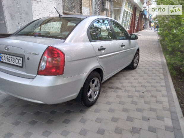 Hyundai Accent 2008 года