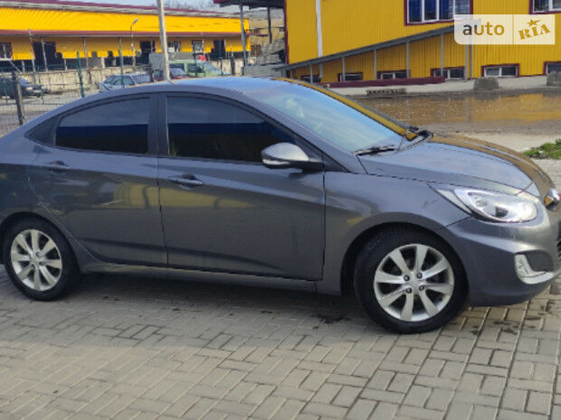 Hyundai Accent 2013 року