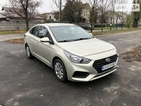 Хендай Акцент 2018 року Hyundai Accent 2018 року