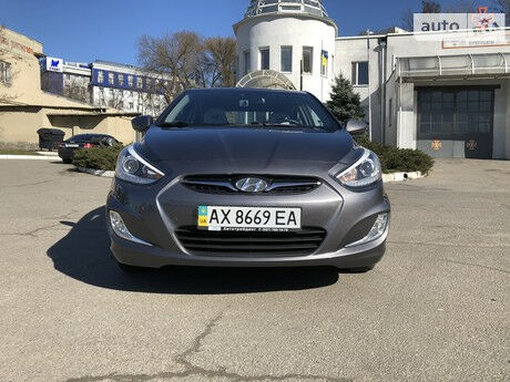 Hyundai Accent 2013 года