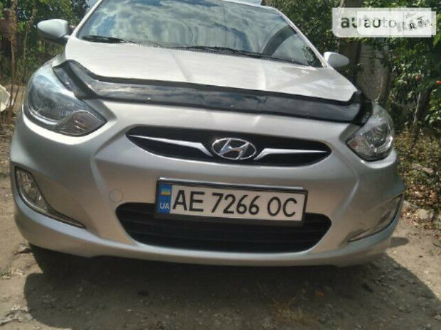 Hyundai Accent 2012 года