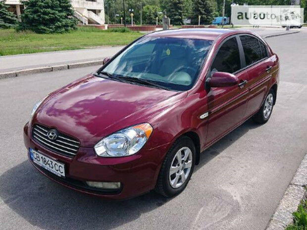 Хендай Акцент 2007 року Hyundai Accent 2007 року