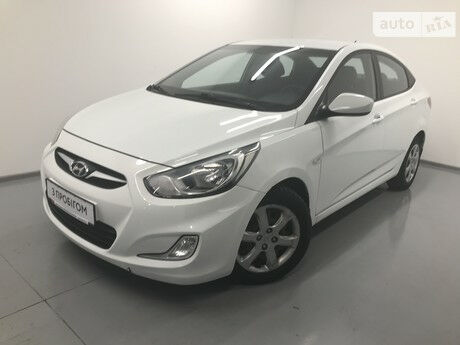 Hyundai Accent 2012 року