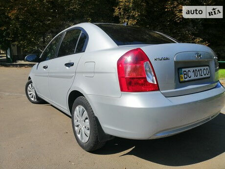 Hyundai Accent 2008 року