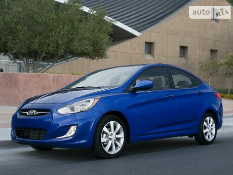 Хендай Акцент 1999 года Hyundai Accent 1999 года
