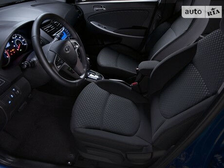 Хендай Акцент 2008 года Hyundai Accent 2008 года