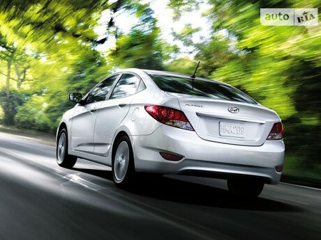 Хендай Акцент 2005 року Hyundai Accent 2005 року