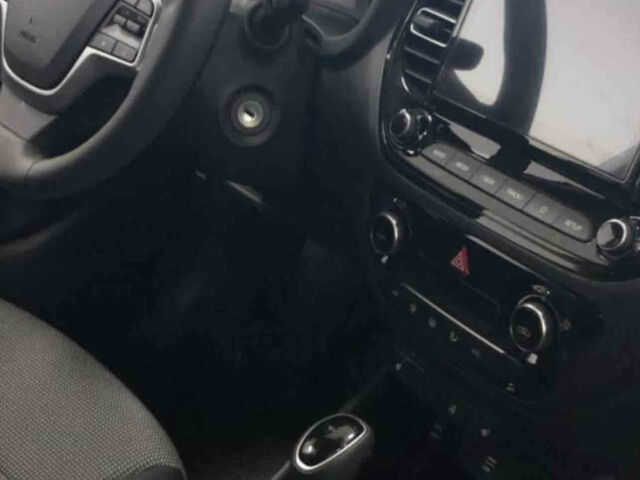 Hyundai Accent 2021 року