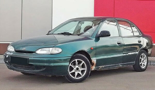 Хендай Акцент 1999 года Hyundai Accent 1999 года