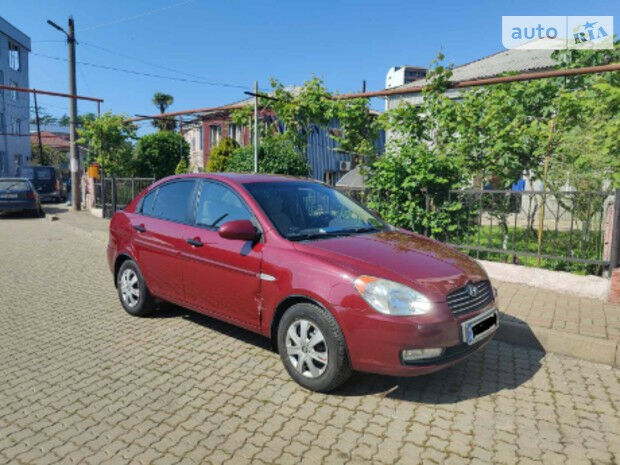 Хендай Акцент 2008 года Hyundai Accent 2008 года