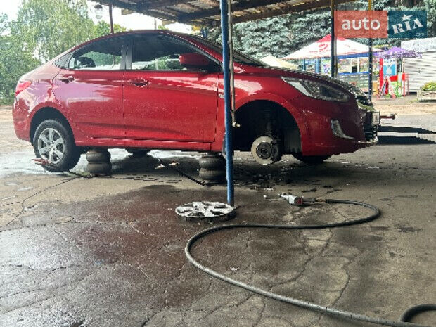 Хендай Акцент 2014 года Hyundai Accent 2014 года