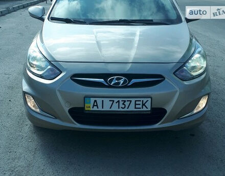 Hyundai Accent 2011 года