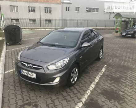 Hyundai Accent 2011 року