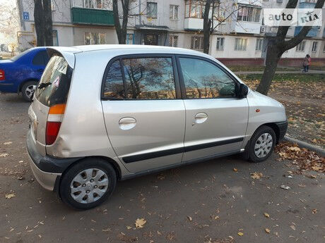 Хендай Атос 2000 року Hyundai Atos 2000 року