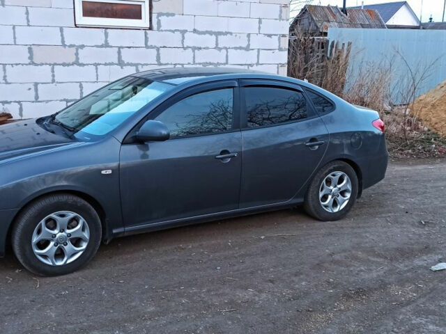 Hyundai Elantra 2008 года