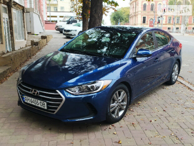 Hyundai Elantra 2016 года