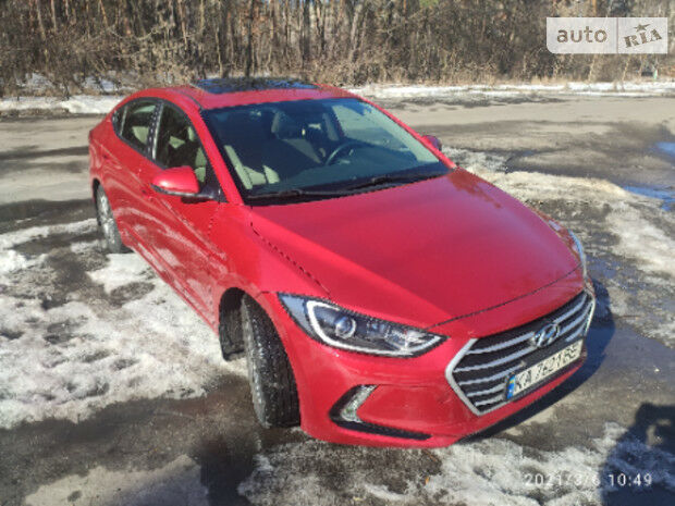 Hyundai Elantra 2016 года