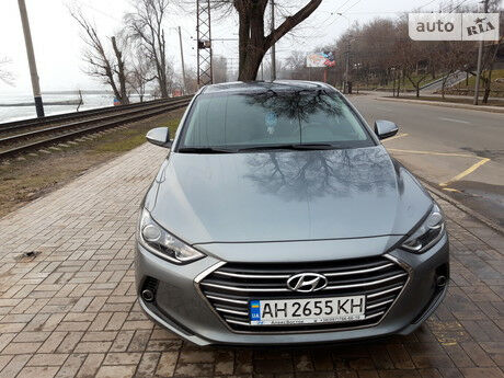 Хендай Элантра 2018 года Hyundai Elantra 2018 года