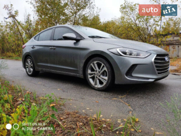 Хендай Элантра 2017 года Hyundai Elantra 2017 года
