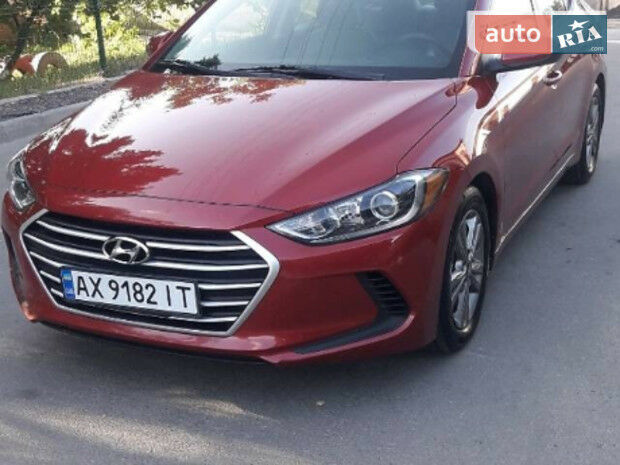 Hyundai Elantra 2017 года